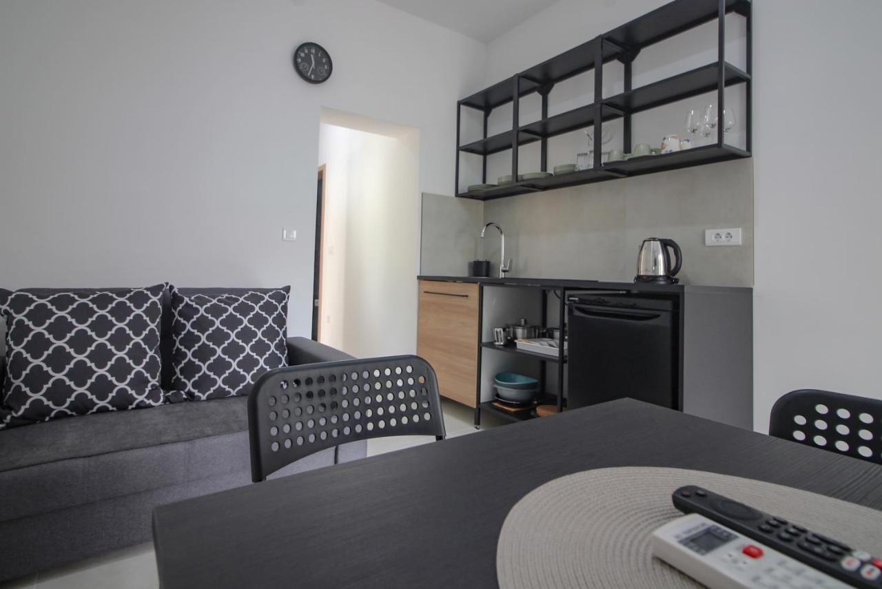 Apartman Toni Рогозниця Екстер'єр фото