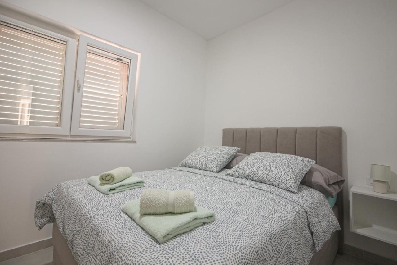 Apartman Toni Рогозниця Екстер'єр фото